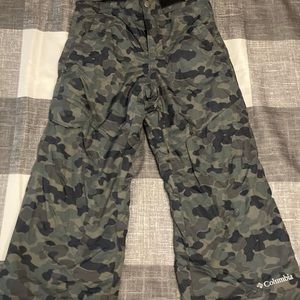 LIKE NEW! boys Camo Columbia grow system ski pant xxs 4/5